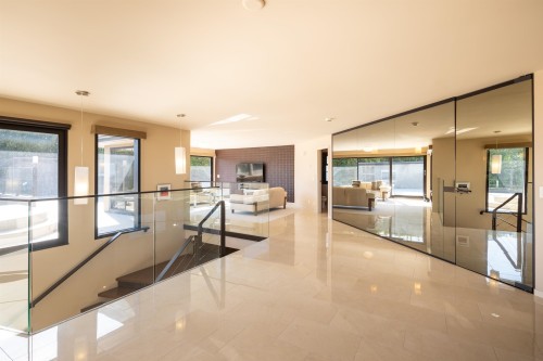 1109 Hillside Road, West Vancouver, BC 