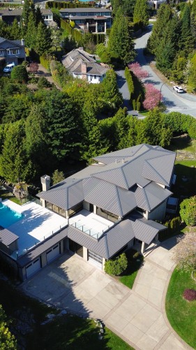 1109 Hillside Road, West Vancouver, BC 