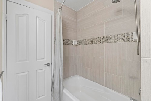 12326 234 Street, Maple Ridge, BC - Indoor Photo Showing Bathroom