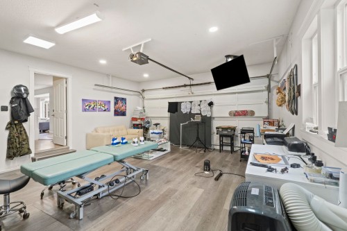 12326 234 Street, Maple Ridge, BC - Indoor