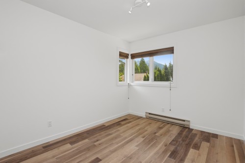 1004 Pia Road, Squamish, BC 