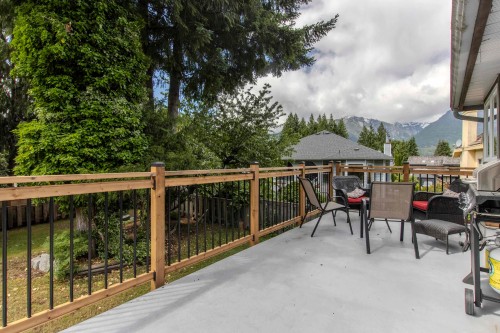 1004 Pia Road, Squamish, BC 