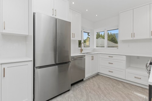 1004 Pia Road, Squamish, BC 
