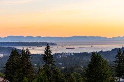 4350 Starlight Way  North Vancouver, BC V7N 3N9
