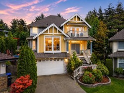 36 Maple Court Port Moody, BC V3H 5M8