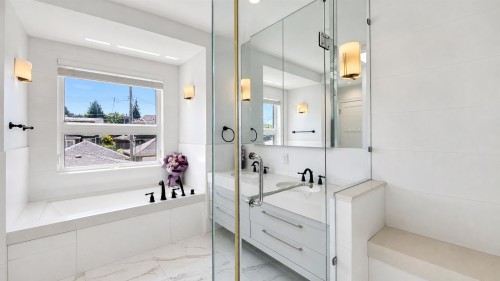 4632 11Th Avenue W, Vancouver, BC 
