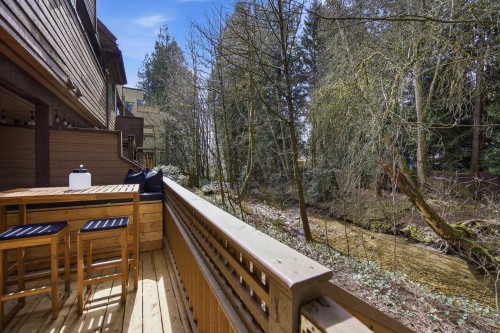 3321 Mountain Highway  North Vancouver, BC V7K 2H4