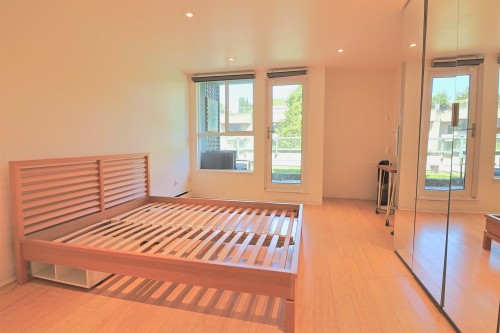 21-1345 4Th Avenue W, Vancouver, BC - Indoor Photo Showing Other Room