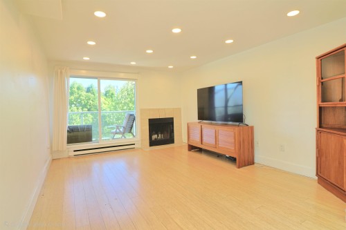 21-1345 4Th Avenue W, Vancouver, BC - Indoor With Fireplace