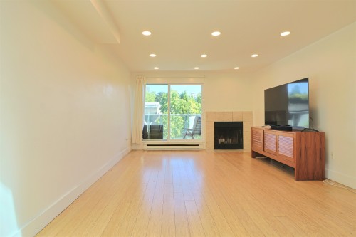 21-1345 4Th Avenue W, Vancouver, BC - Indoor With Fireplace