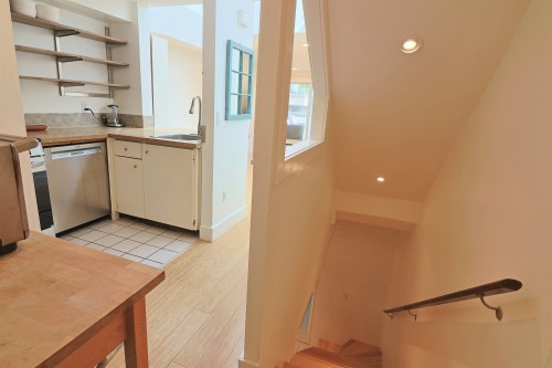 21-1345 4Th Avenue W, Vancouver, BC - Indoor