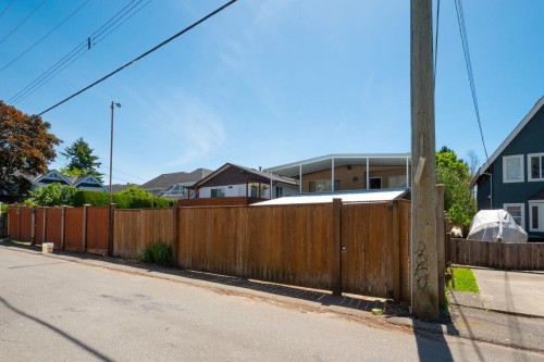 4131 16Th Avenue W, Vancouver, BC 