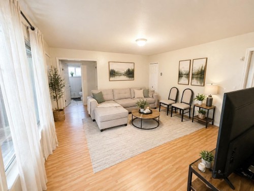 2011 Seventh Avenue, New Westminster, BC 
