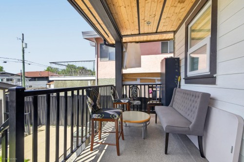 6749 Knight Street, Vancouver, BC 
