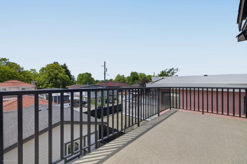 6749 Knight Street, Vancouver, BC 