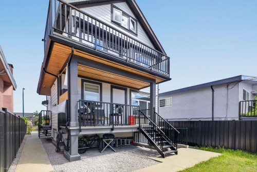 6749 Knight Street, Vancouver, BC 