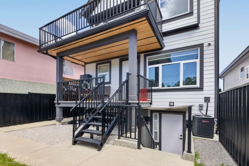 6749 Knight Street, Vancouver, BC 