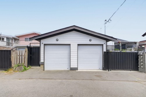 6749 Knight Street, Vancouver, BC 