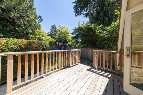 2645 Rosebery Avenue, West Vancouver, BC 