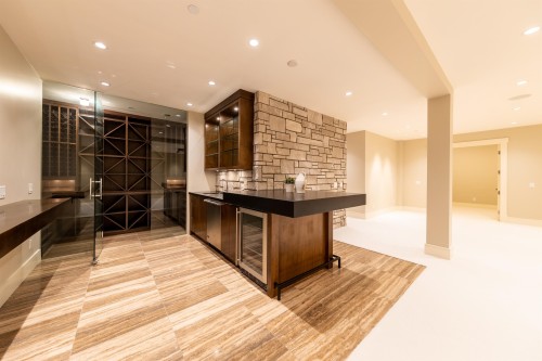 2645 Rosebery Avenue, West Vancouver, BC 