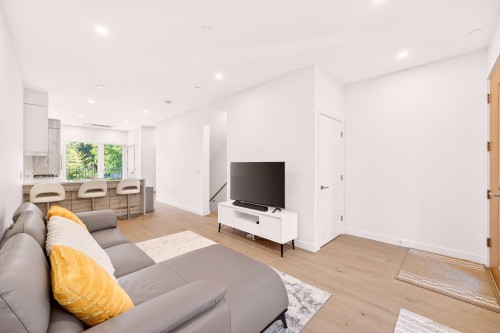 675 30Th Avenue W, Vancouver, BC 