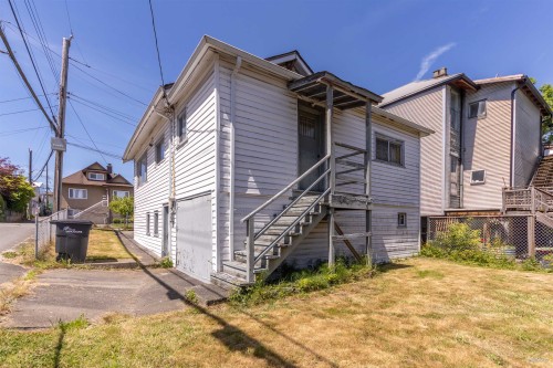 824 Semlin Drive, Vancouver, BC 