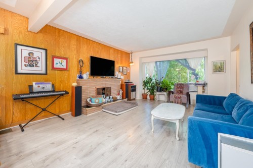 3627 7Th Avenue W, Vancouver, BC 