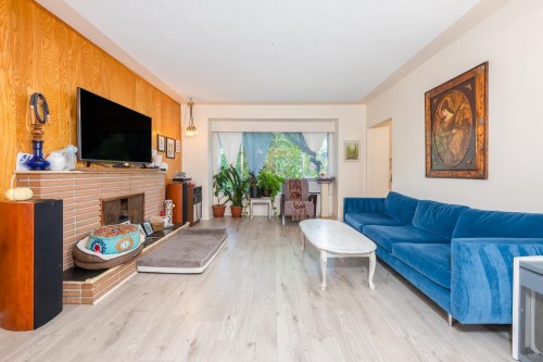 3627 7Th Avenue W, Vancouver, BC 