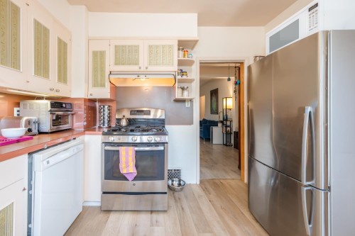 3627 7Th Avenue W, Vancouver, BC 