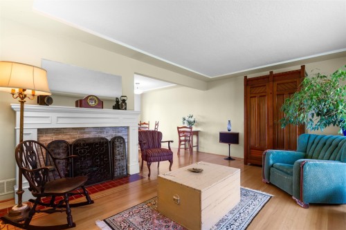 144 Eighth Avenue E, New Westminster, BC 