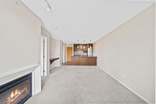 608-2982 Burlington Drive, Coquitlam, BC 