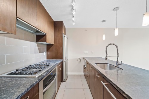 608-2982 Burlington Drive, Coquitlam, BC 