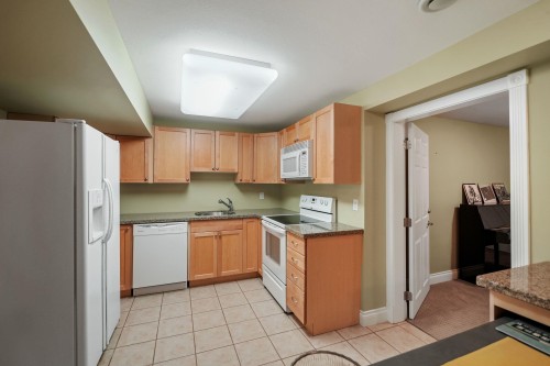 2514 East Road, Anmore, BC 