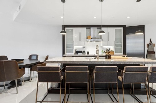 304-1102 Hornby Street, Vancouver, BC 