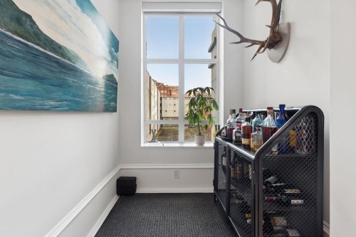 304-1102 Hornby Street, Vancouver, BC 