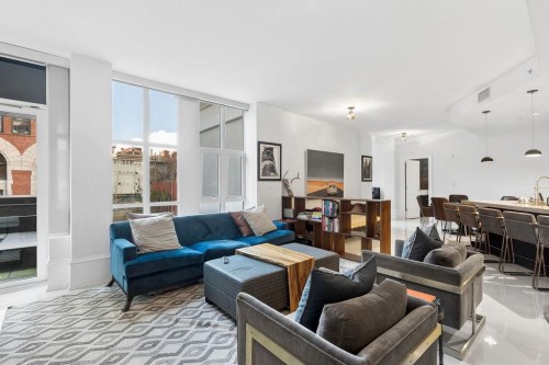 304-1102 Hornby Street, Vancouver, BC 