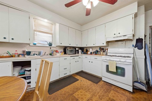 423 37Th Avenue E, Vancouver, BC 