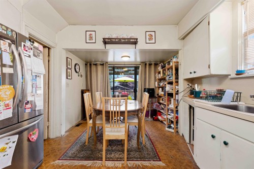 423 37Th Avenue E, Vancouver, BC 