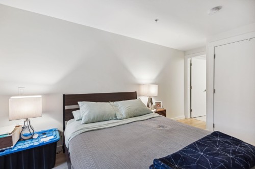 207-232 Sixth Street, New Westminster, BC 