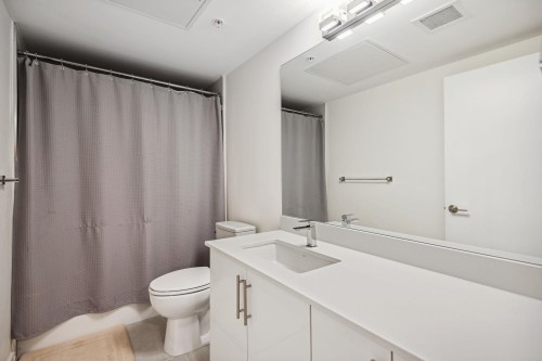 207-232 Sixth Street, New Westminster, BC 