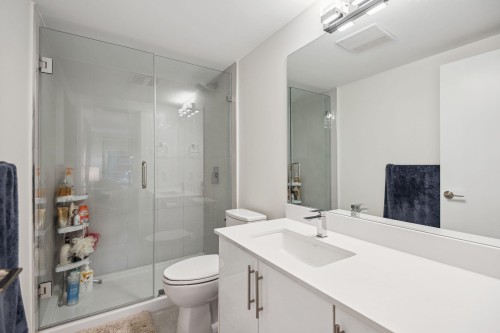 207-232 Sixth Street, New Westminster, BC 