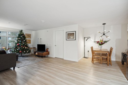 207-232 Sixth Street, New Westminster, BC 