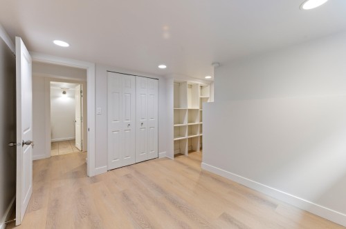 2744 10Th Avenue W, Vancouver, BC 