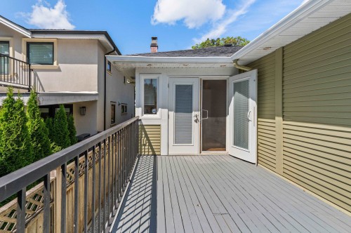 2744 10Th Avenue W, Vancouver, BC 