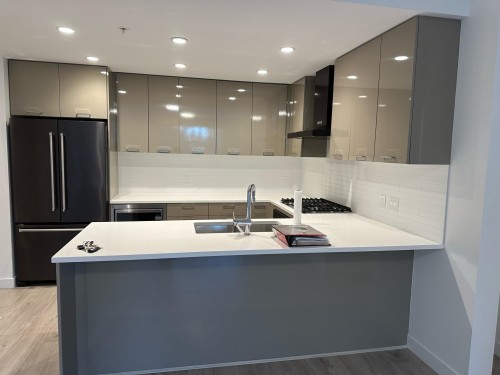 212-3581 Ross Drive, Vancouver, BC 
