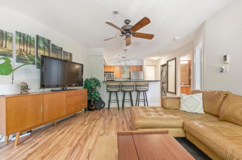 201-1718 Venables Street, Vancouver, BC 
