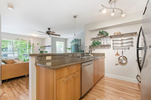 201-1718 Venables Street, Vancouver, BC 