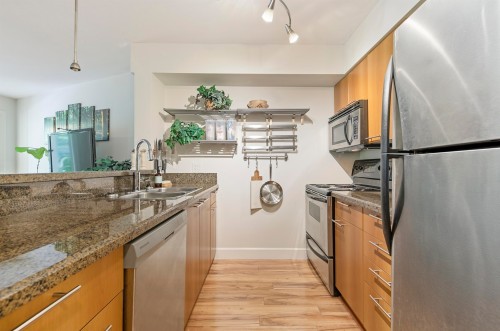 201-1718 Venables Street, Vancouver, BC 