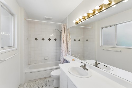 5399 Westhaven Wynd, West Vancouver, BC 
