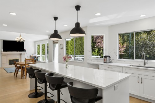 5399 Westhaven Wynd, West Vancouver, BC 